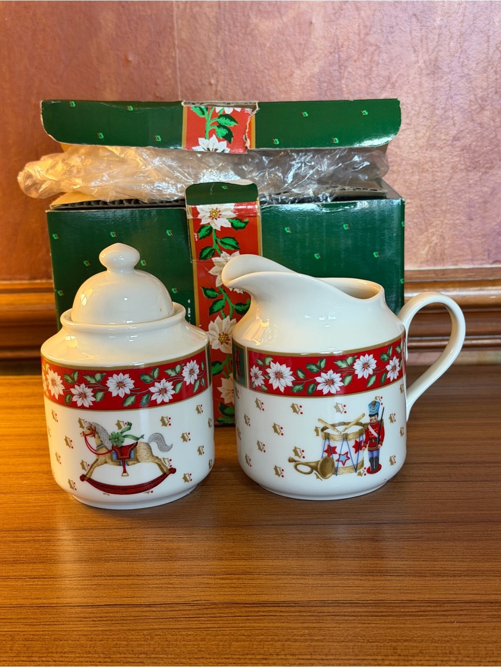 Classic Traditions Charlton Hall Kobe Christmas Creamer & Sugar Bowl w/ Lid NEW